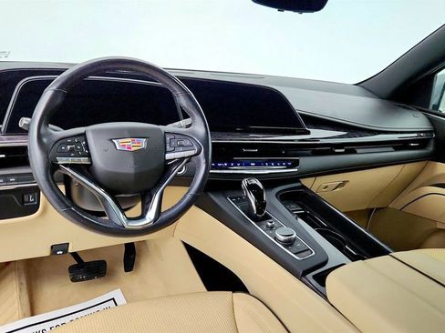 Used 2021 Cadillac Escalade ESV Premium Luxury image 13