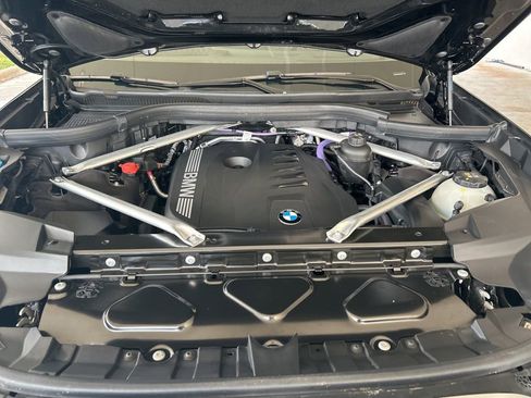 Used 2025 BMW X7 xDrive40i image 11