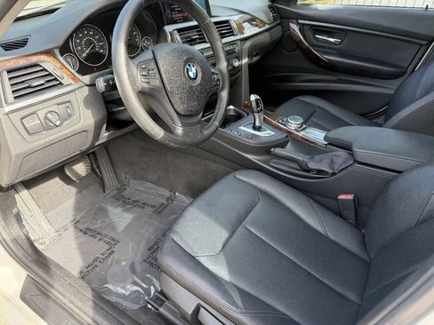 Used 2015 BMW 320i Sedan RWD image 11
