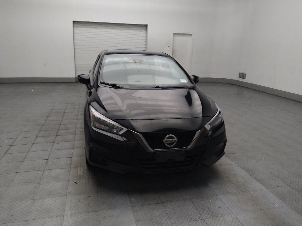 Used 2022 Nissan Versa SR FWD image 14