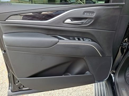 Certified 2023 Cadillac Escalade V AWD/4WD image 12