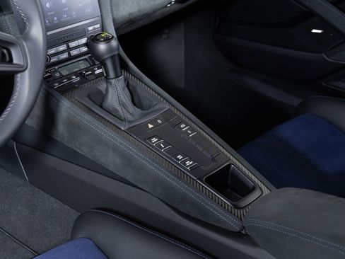 Used 2024 Porsche 718 Cayman GT4 RS image 24