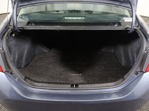 Used 2015 Toyota Corolla L image 12