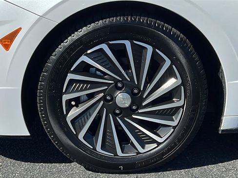 Used 2021 Hyundai Sonata SEL FWD image 9