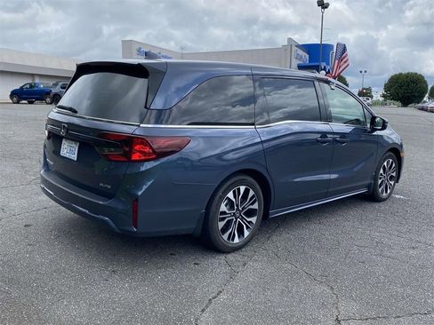 Certified 2025 Honda Odyssey Elite image 5