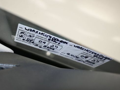 Used 2013 BMW 528i xDrive Sedan AWD/4WD image 11