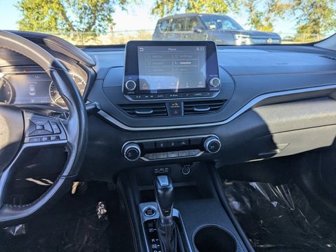 Certified 2022 Nissan Altima 2.5 SR image 19