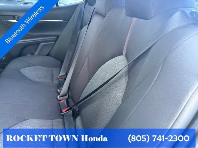 Used 2019 Toyota Camry LE FWD image 20