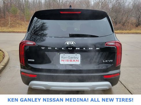 Used 2021 Kia Telluride LX image 4