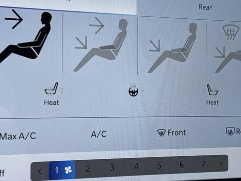 New 2026 Chrysler Pacifica Select image 33