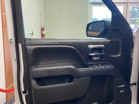 Used 2014 GMC Sierra 1500 SLT w/ All-Terrain Package AWD/4WD image 10