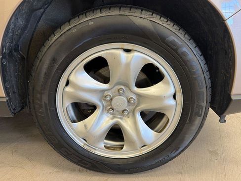 Used 2015 Subaru Forester 2.5i AWD/4WD image 36
