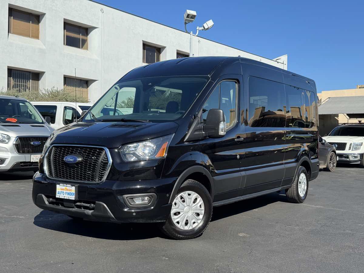 Used 2024 Ford Transit 350 XLT RWD image 2