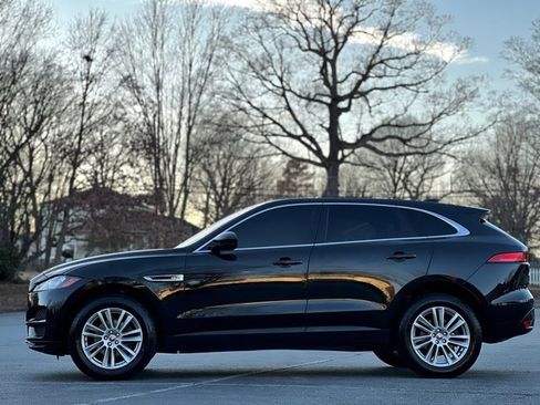 Used 2019 Jaguar F-PACE Prestige image 8
