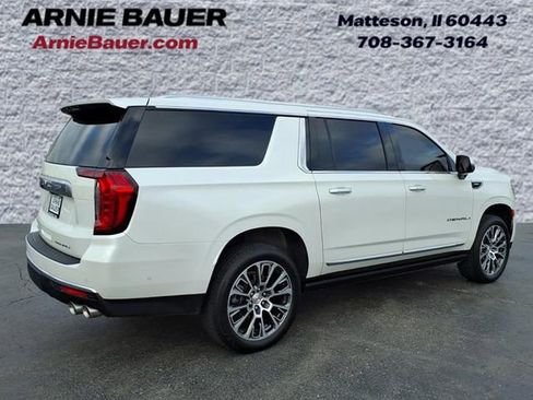 Used 2024 GMC Yukon XL Denali w/ Advanced Technology Package AWD/4WD image 6