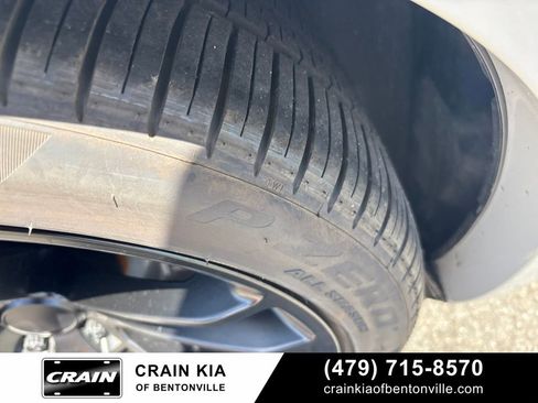 Used 2020 Dodge Challenger R/T RWD image 11