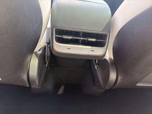 Used 2021 Tesla Model Y Performance AWD/4WD image 22