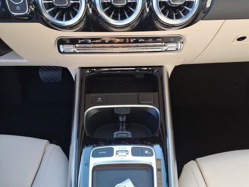 New 2026 Mercedes-Benz GLA 250 4MATIC image 24