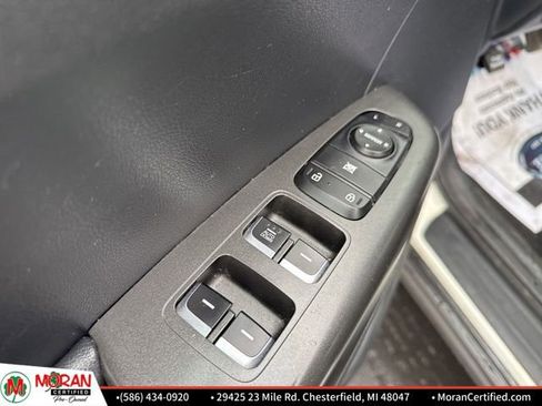 Used 2019 Kia Sportage LX image 11