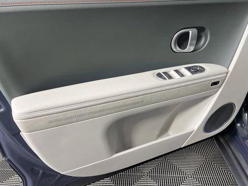 Used 2023 Hyundai Ioniq 5 Limited image 27