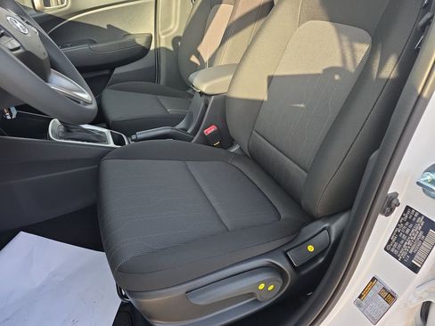 New 2026 Hyundai Venue SE image 11