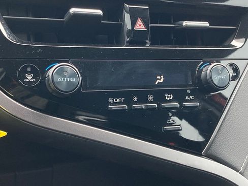 Used 2023 Toyota Camry SE image 23