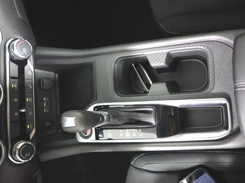 Used 2025 Nissan Sentra SV FWD image 15