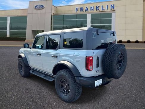New 2026 Ford Bronco Big Bend w/ Black Diamond Package AWD/4WD image 5