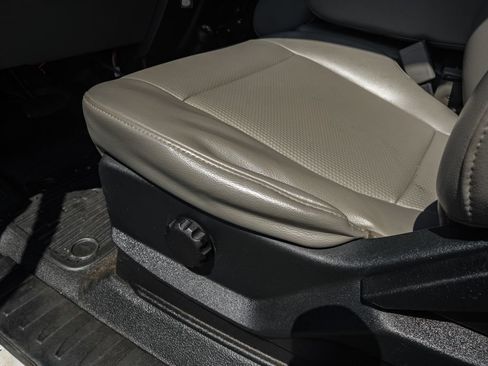 Used 2017 Ford F550 4x4 SuperCab Super Duty image 47