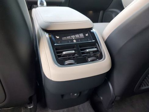 Used 2025 Volvo XC90 B6 Ultra w/ Protection Package Premier image 15