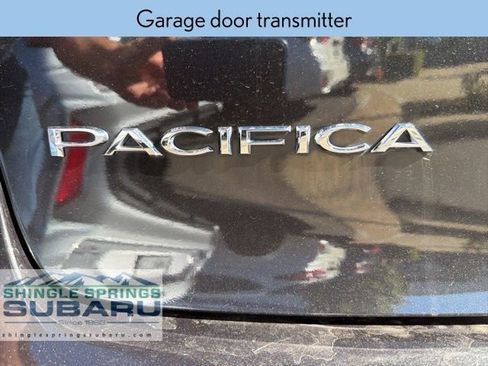 Used 2022 Chrysler Pacifica Touring-L image 40