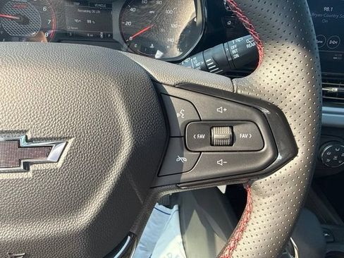 New 2026 Chevrolet Trax RS w/ Sunroof Package FWD image 20