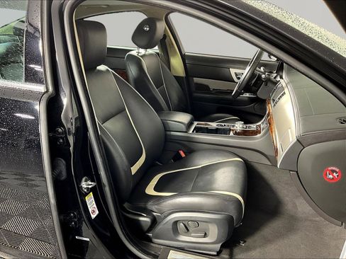 Used 2015 Jaguar XF Portfolio AWD/4WD image 26