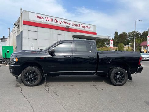 Used 2019 RAM 2500 Big Horn w/ Black Appearance Package AWD/4WD image 7