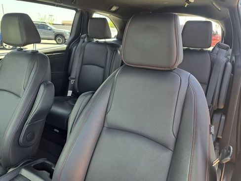 Used 2025 Honda Odyssey Sport-L image 12