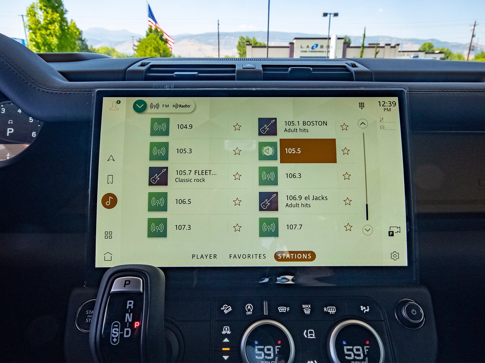 New 2026 Land Rover Defender 110 AWD/4WD image 20