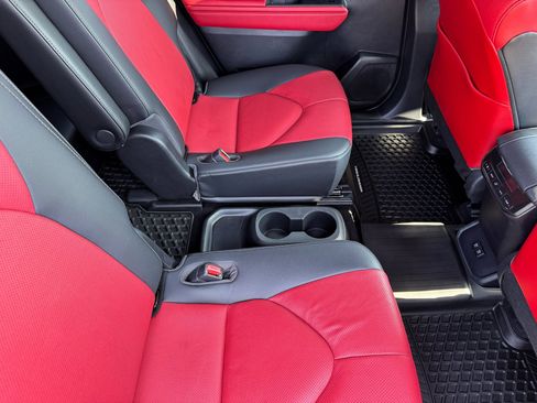 Used 2021 Toyota Highlander XSE image 22