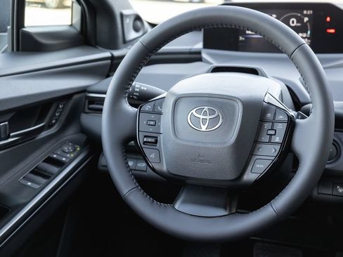 New 2026 Toyota Crown Signia AWD/4WD image 12