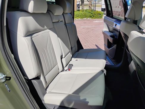 Used 2024 Hyundai Santa Fe SEL image 42