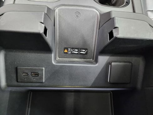 Used 2022 GMC Sierra 1500 AT4X image 53