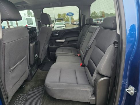 Used 2018 Chevrolet Silverado 1500 LT w/ LT Eassist Package image 9