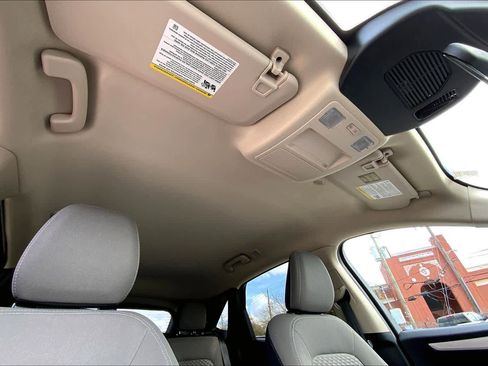 Used 2020 Ford Escape SE image 14