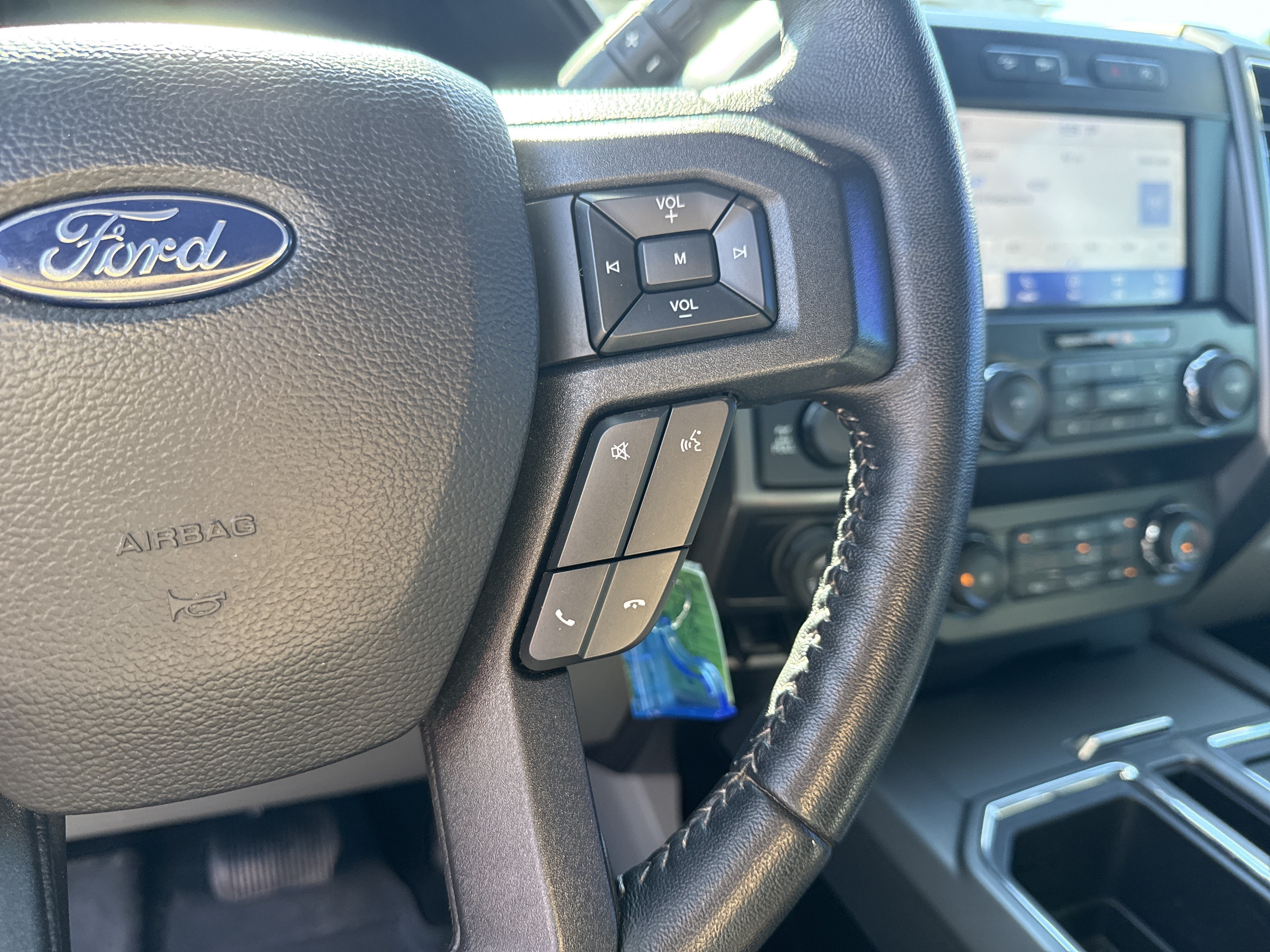 Used 2020 Ford F150 XLT w/ Equipment Group 302A Luxury AWD/4WD image 25