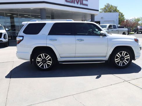 Used 2014 Toyota 4Runner Limited AWD/4WD image 7