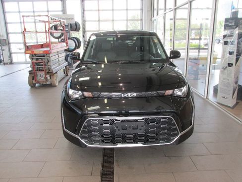 Used 2023 Kia Soul GT-Line image 2