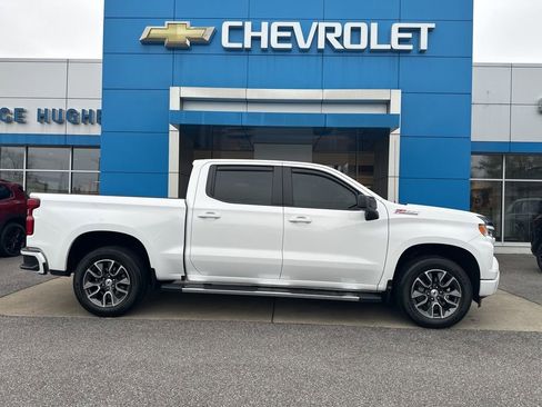 Used 2022 Chevrolet Silverado 1500 RST image 3