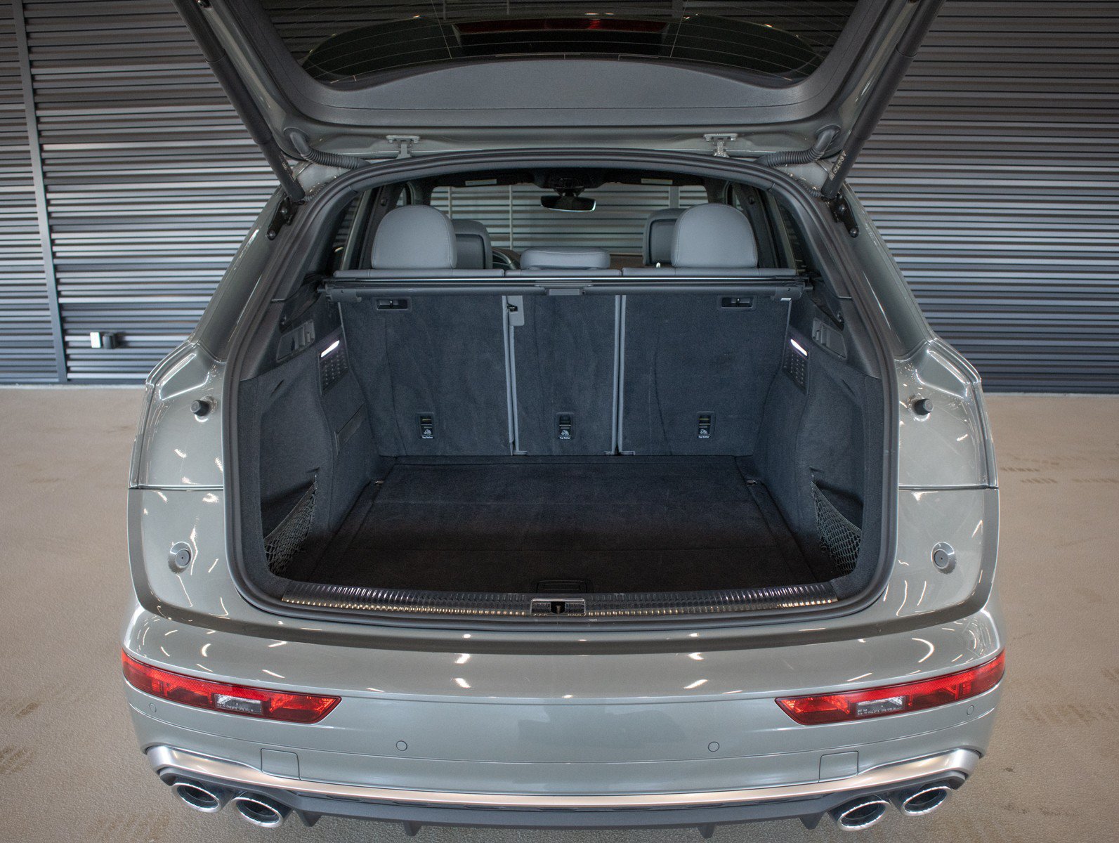Used 2023 Audi SQ5 Premium AWD/4WD image 30