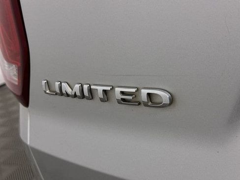 Used 2019 Ford Explorer Limited w/ Class III Trailer Tow Package FWD image 32