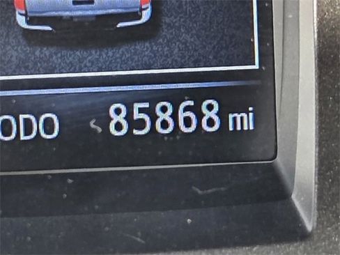 Used 2020 Toyota Tacoma TRD Sport image 24