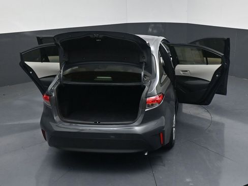 Used 2023 Toyota Corolla LE image 20